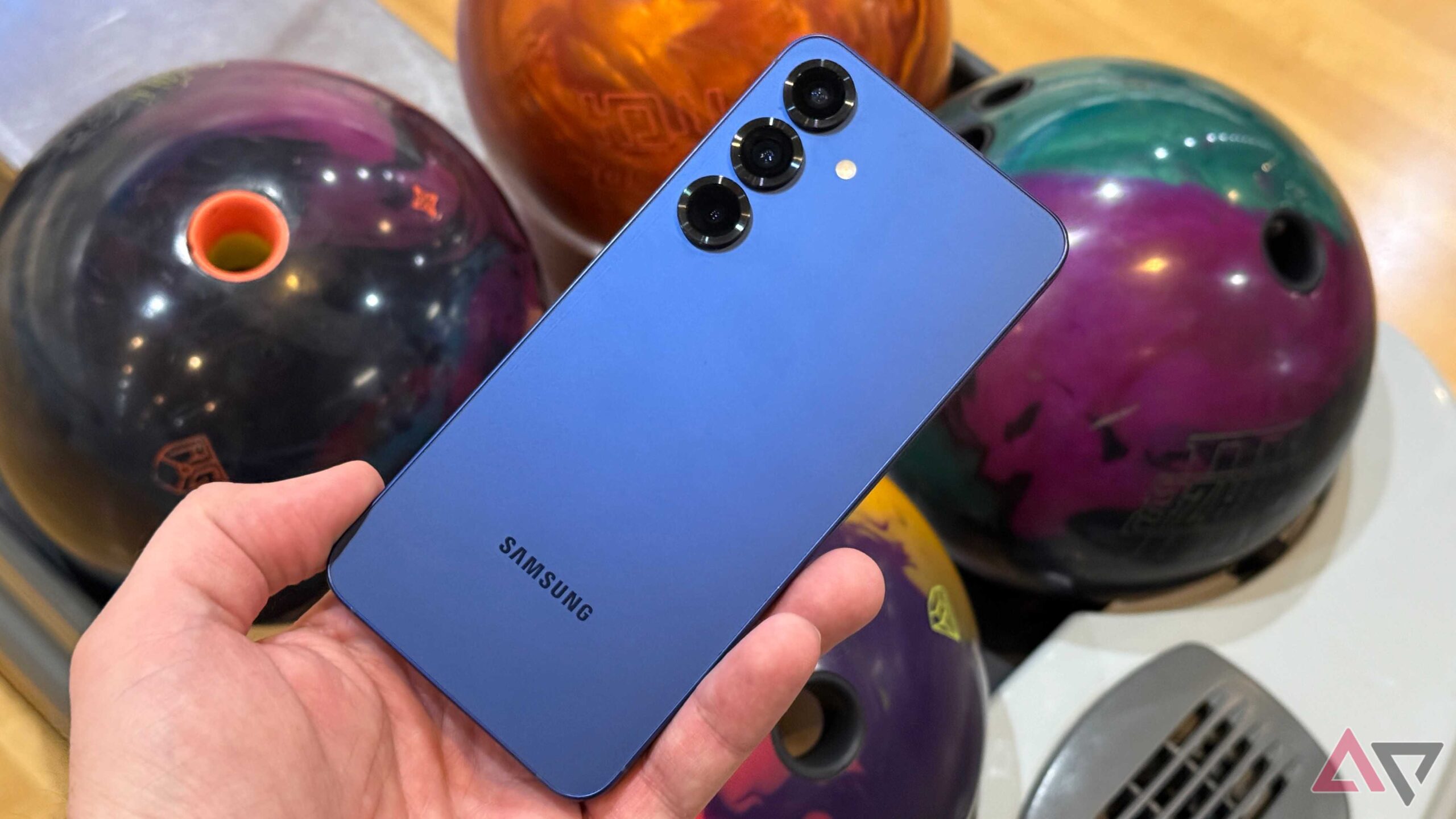 Samsung Galaxy S25 FE: The Fan Edition That Brings Flagship Vibes Without the Flagship Price 1 Samsung Galaxy S25 FE: The Fan Edition That Brings Flagship Vibes Without the Flagship Price